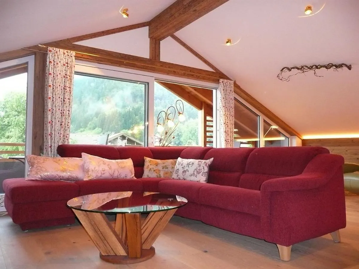 Alpenstern Ferienwohnung contacts